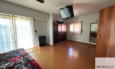 Casa en venta de 5 dormitorios c/ cochera en La Plata