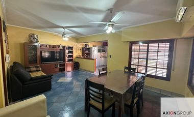 Casa en venta de 5 dormitorios c/ cochera en La Plata