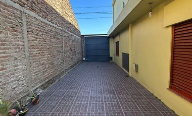 Casa en venta de 5 dormitorios c/ cochera en La Plata