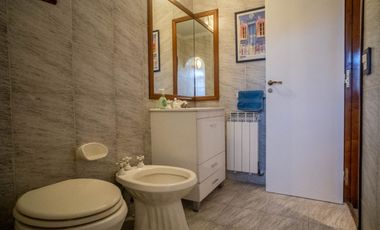 Casa en venta de 4 dormitorios en Parque Luro