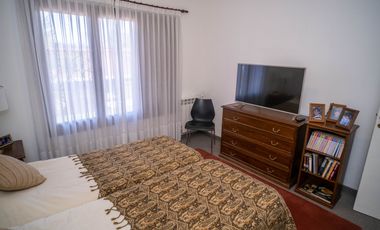 Casa en venta de 4 dormitorios en Parque Luro