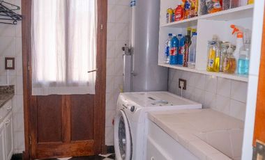 Casa en venta de 4 dormitorios en Parque Luro