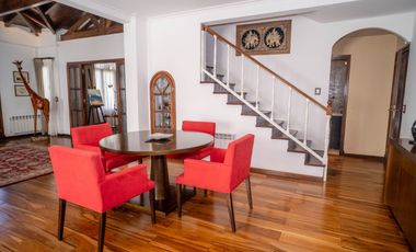 Casa en venta de 4 dormitorios en Parque Luro