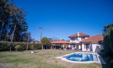 Casa en venta de 4 dormitorios en Parque Luro