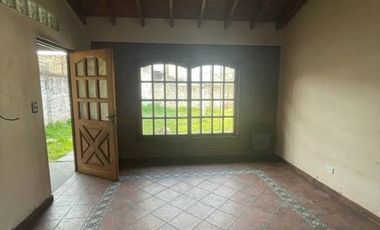 Casa en venta de 2 dormitorios c/ cochera en José C. Paz