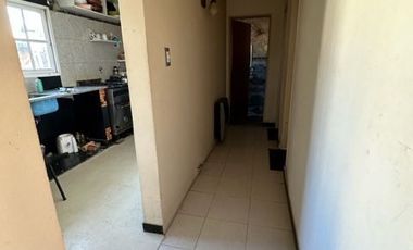 Casa en venta de 4 dormitorios c/ cochera en Los Hornos