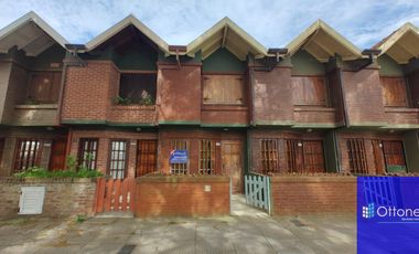 Dúplex en venta de 2 dormitorios c/ cochera en Costa Azul