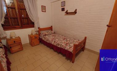 Dúplex en venta de 2 dormitorios c/ cochera en Costa Azul