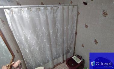 Dúplex en venta de 4 dormitorios c/ cochera en San Bernardo