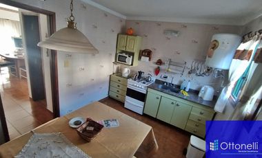 Dúplex en venta de 4 dormitorios c/ cochera en San Bernardo