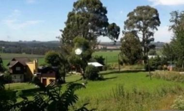 Chalet en venta de 6 dormitorios c/ cochera . Sierra de los Padres. Permuta