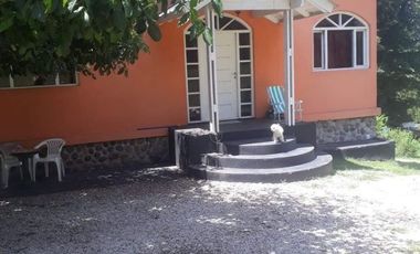 Chalet en venta de 6 dormitorios c/ cochera . Sierra de los Padres. Permuta