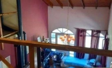 Chalet en venta de 6 dormitorios c/ cochera . Sierra de los Padres. Permuta