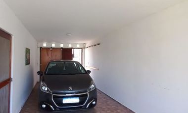 Casa en venta de 5 dormitorios c/ cochera en Mar de Ajo