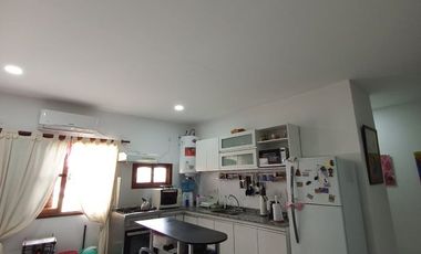 Casa en venta de 5 dormitorios c/ cochera en Mar de Ajo