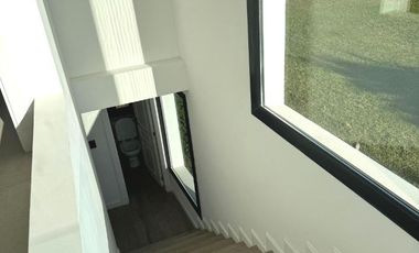 Casa en venta de 4 dormitorios c/ cochera en Otros Barrios