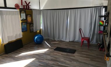 Casa en alquiler temporario de 4 dormitorios c/ cochera en San Miguel