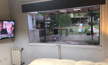 Casa en alquiler temporario de 4 dormitorios c/ cochera en San Miguel