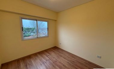 Venta Monte Grande Departamento 2 ambientes con Balcon y Cochera!