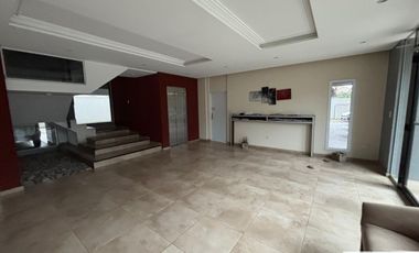 Venta Monte Grande Departamento 2 ambientes con Balcon y Cochera!