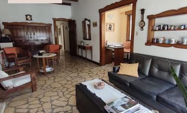 EN VENTA, Chalet de 4 ambientes con garage. Zona Chauvin, Mar del Plata