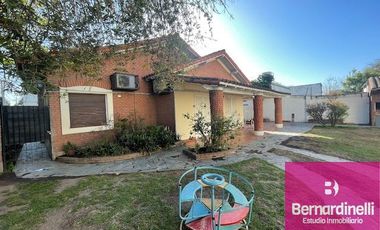 Casa en venta de 5 dormitorios c/ cochera en José C. Paz