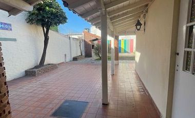 Casa en venta de 5 dormitorios c/ cochera en José C. Paz