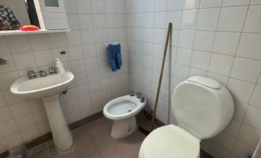DEPARTAMENTO DE 3 DORMITORIOS CON BAÑO EN SUITE Y BALCON CON ASADOR