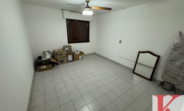 DEPARTAMENTO DE 3 DORMITORIOS CON BAÑO EN SUITE Y BALCON CON ASADOR