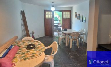 Dúplex en venta de 2 dormitorios c/ cochera en San Bernardo