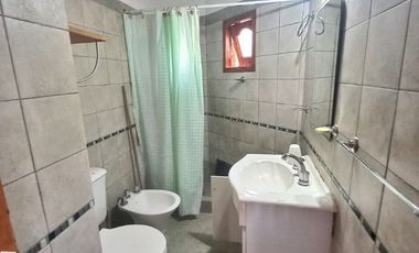 Dúplex en venta de 2 dormitorios c/ cochera en San Bernardo
