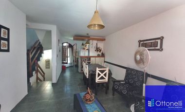 Dúplex en venta de 2 dormitorios c/ cochera en San Bernardo