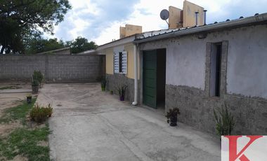 CASA DE 2 DORMITORIOS, COCINA COMEDOR, LIVING ESTAR Y PATIO