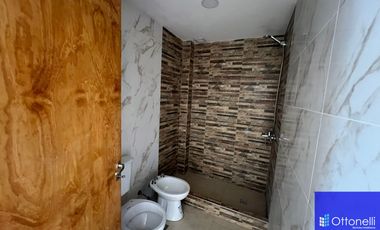 Departamento en venta de 2 dormitorios c/ cochera en Costa Azul