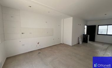 Departamento en venta de 2 dormitorios c/ cochera en Costa Azul