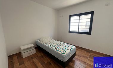 Departamento en venta de 2 dormitorios c/ cochera en Costa Azul