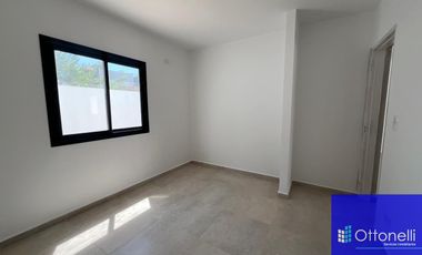 Departamento en venta de 2 dormitorios c/ cochera en Costa Azul