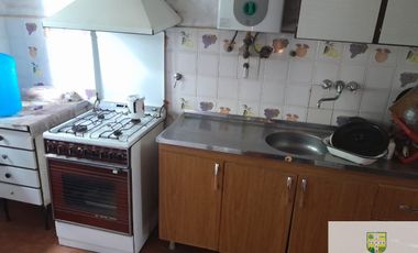 K099CB - Casa en venta de 2 dormitorios c/ cochera en Villa Cura Brochero
