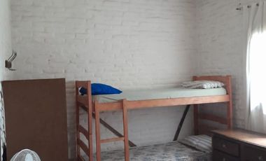 K099CB - Casa en venta de 2 dormitorios c/ cochera en Villa Cura Brochero