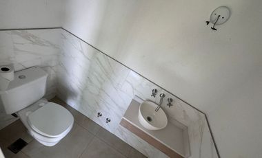 Casa en venta de 3 dormitorios c/ cochera en San Miguel