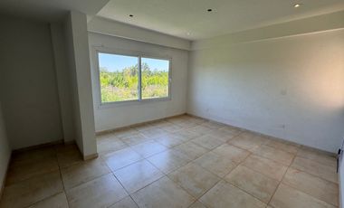Casa en venta de 3 dormitorios c/ cochera en San Miguel