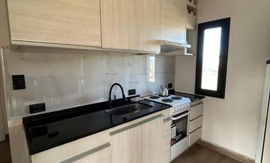 Casa en venta de 2 dormitorios c/ cochera en Balneario Pehuen Co