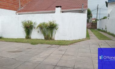 Casa en venta de 3 dormitorios c/ cochera en San Bernardo