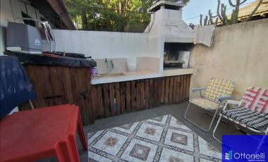 Casa en venta de 3 dormitorios c/ cochera en San Bernardo