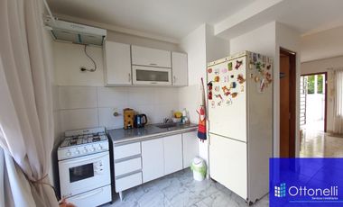 Dúplex en venta de 2 dormitorios c/ cochera en San Bernardo
