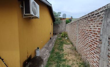 Casa en venta de 5 dormitorios c/ cochera en Florencio Varela