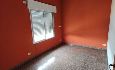 Casa en venta de 5 dormitorios c/ cochera en Florencio Varela