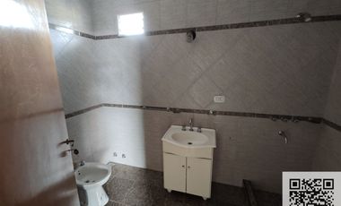 Casa en venta de 5 dormitorios c/ cochera en Florencio Varela