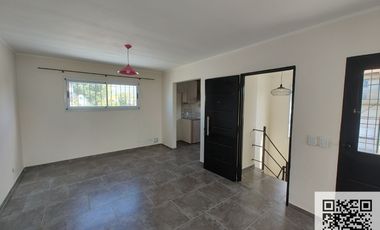 PH en venta de 5 dormitorios c/ cochera en Florencio Varela