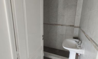 PH en venta de 5 dormitorios c/ cochera en Florencio Varela